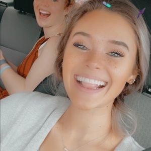 Meet your Posher, Kim